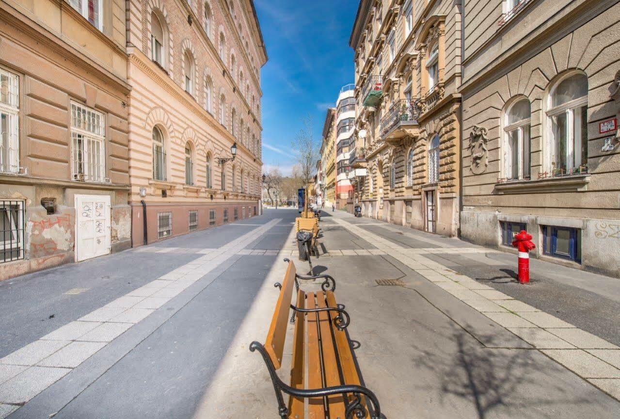 Happy Home Blue Budapest Exterior foto